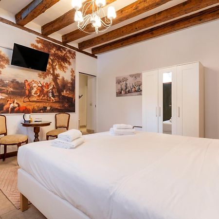 Residenza Centopietre - Dorsoduro By Wonderful Italy Венеция Экстерьер фото