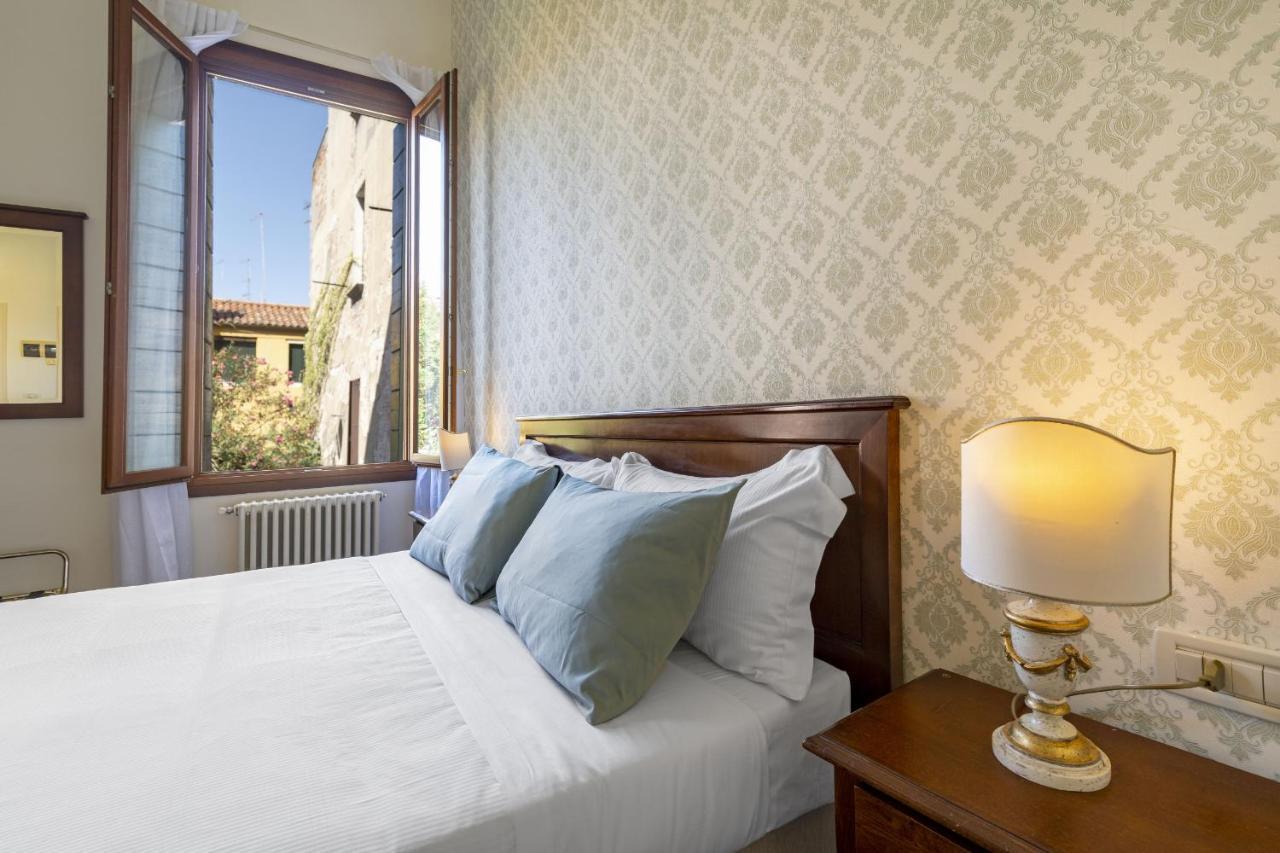 Residenza Centopietre - Dorsoduro By Wonderful Italy Венеция Экстерьер фото