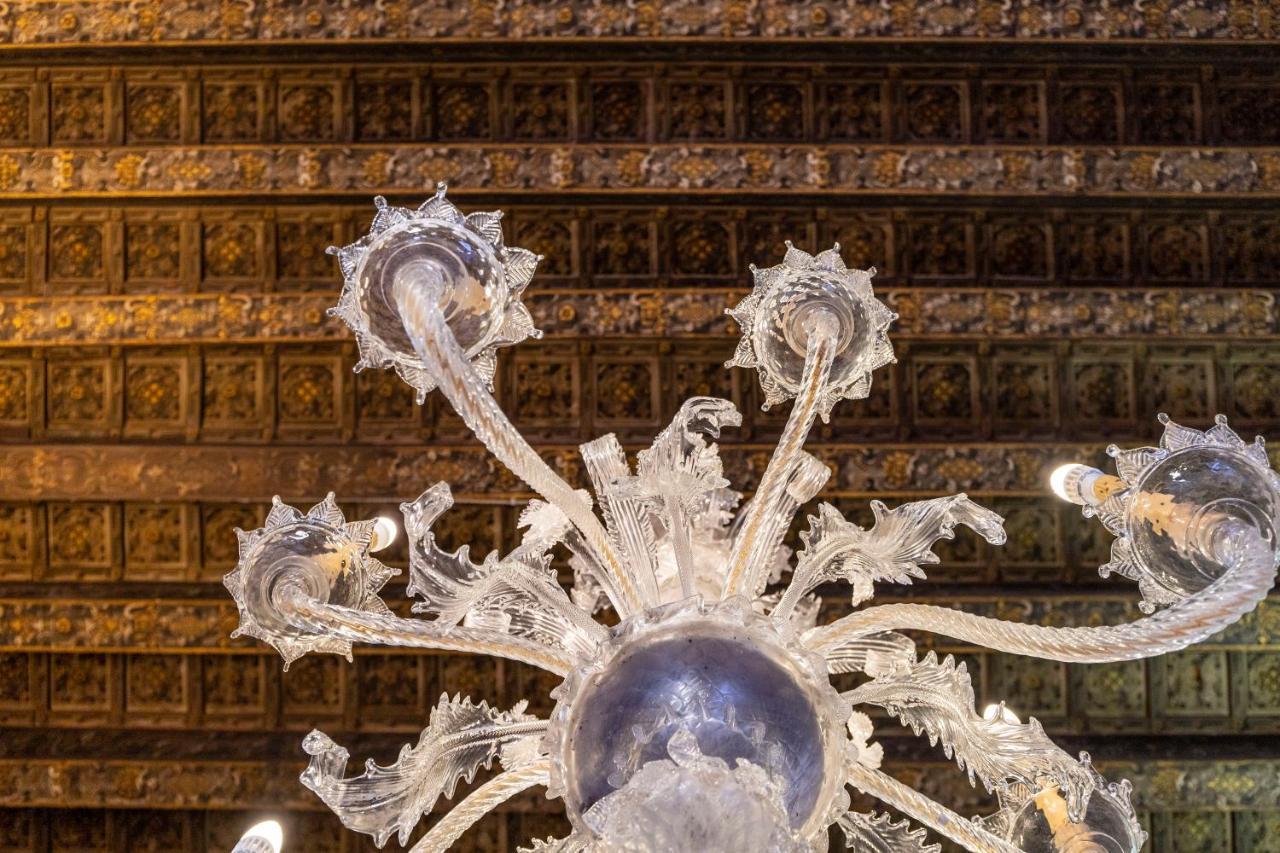 Residenza Centopietre - Dorsoduro By Wonderful Italy Венеция Экстерьер фото