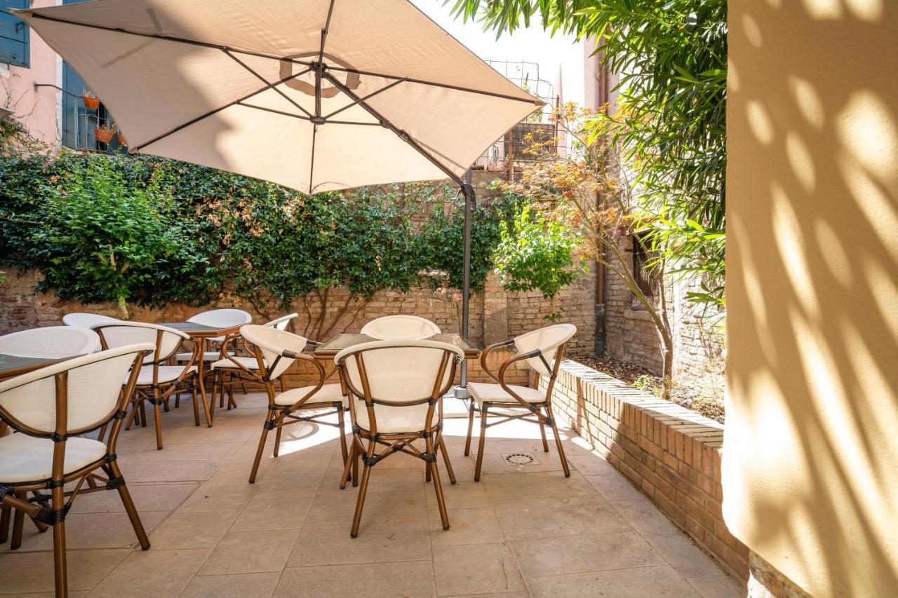 Residenza Centopietre - Dorsoduro By Wonderful Italy Венеция Экстерьер фото