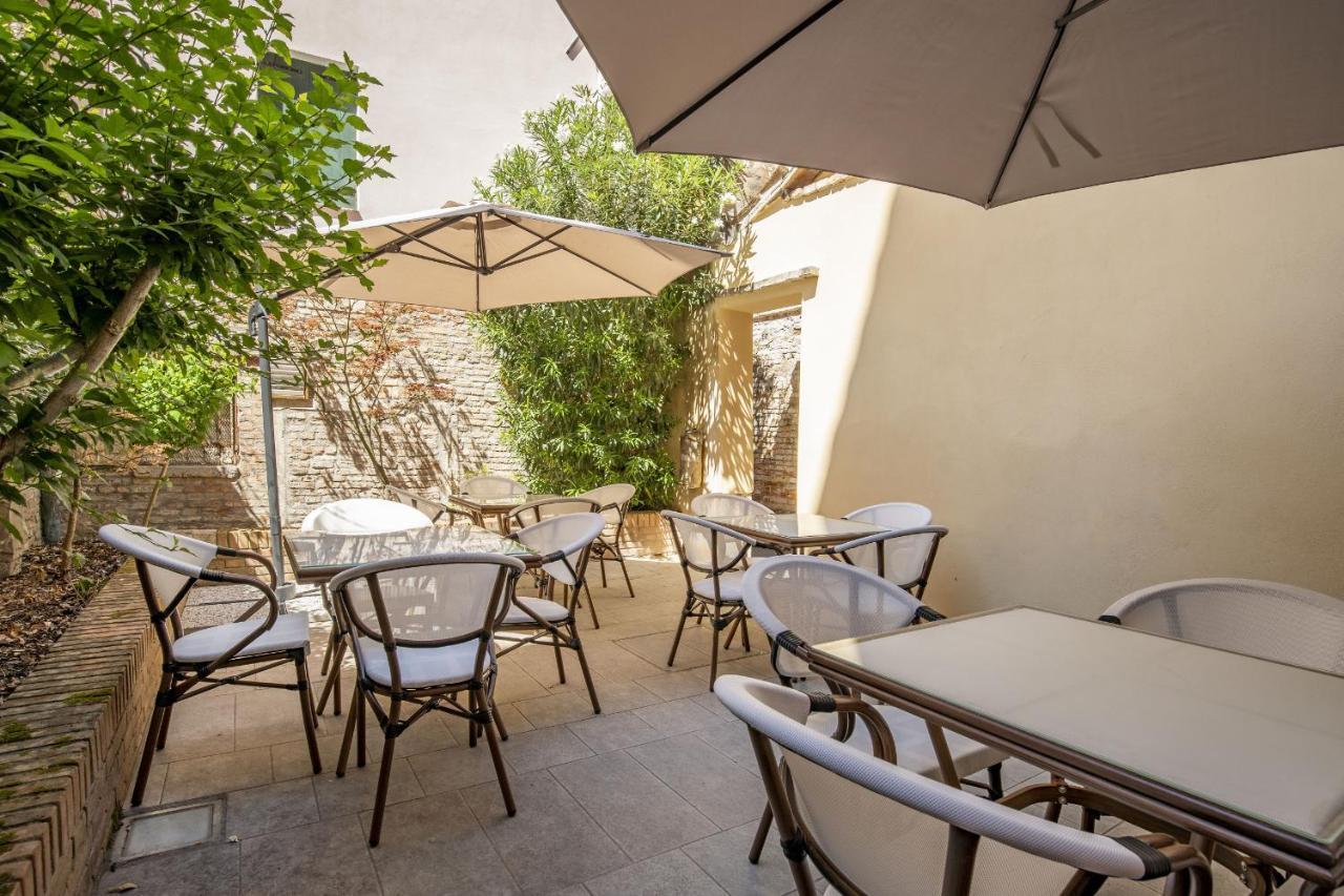 Residenza Centopietre - Dorsoduro By Wonderful Italy Венеция Экстерьер фото